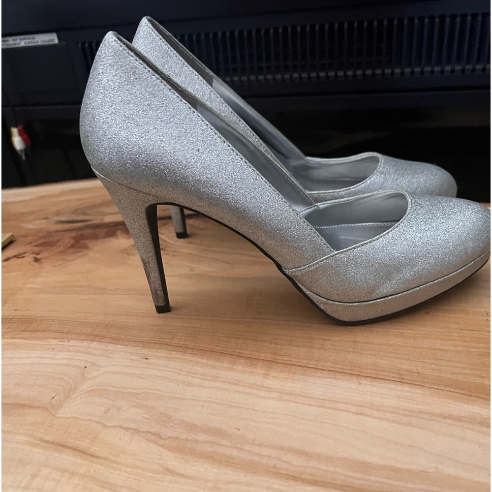 Sparkly Heels Size 8